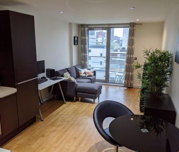 1 bedroom flat to rent - Photo 1