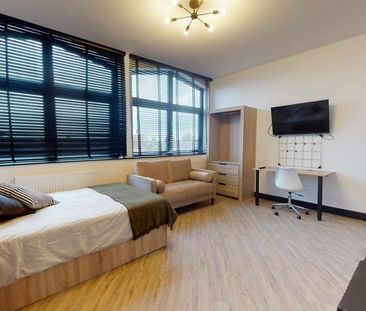 Studio to rent - Photo 2