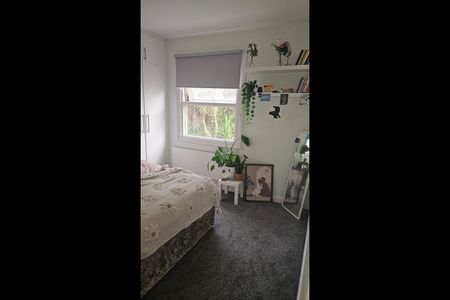 Room in a Shared House, Askew Road, W12 - Photo 4