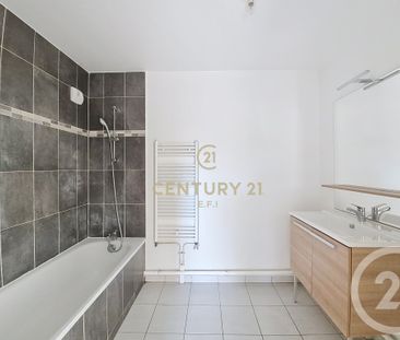 Appartement F4 À Louer 4 Pièces - 70,50 M - Photo 3