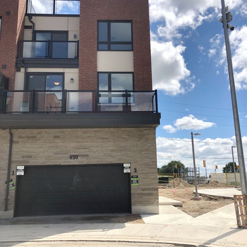 For Lease - 630 Rexdale Boulevard Unit# 2, Toronto, Ontario - Photo 1