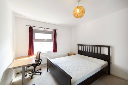 Watney Street, London, E1 2QU - Photo 2