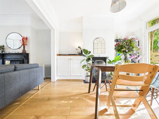 Windmill Road, Hampton Hill, TW12 - Photo 1