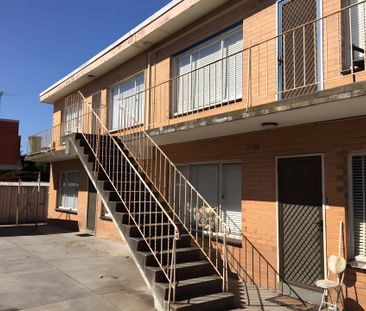 2/14 Newstead Street, Maribyrnong - Photo 6