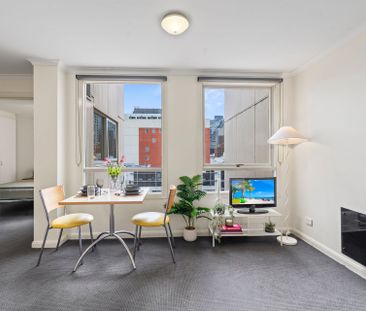 Fully Furnished in Prime Location - gas and water included - Photo 1