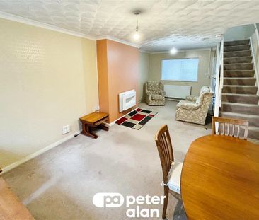 Woodfield Park Crescent, Woodfieldside, BLACKWOOD - Photo 2