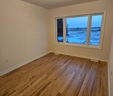 For Lease - 2085 HORACE DUNCAN Crescent, Oshawa, Ontario - Photo 3