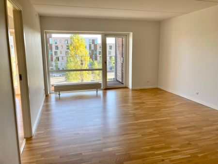 Lys 2-værelses lejlighed med altan i Aalborg - Photo 4