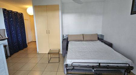 Location Appartement 1 pièce 26m² LES AVIRONS 97425 - Photo 2