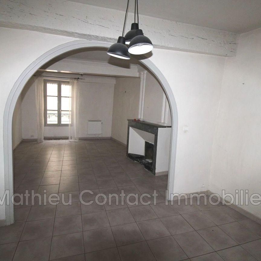 Ecusson, Location appartement 2 pièces 44 m² - Photo 1