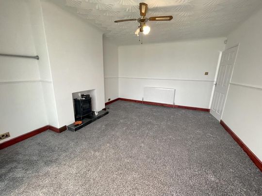 2 bedroom bungalow to rent - Photo 1