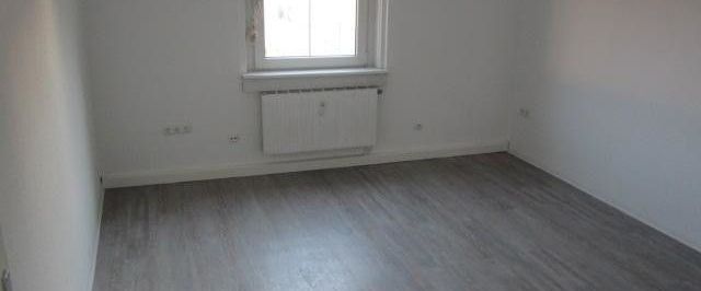 Renovierte 1,5-Zimmer-Wohnung ab sofort für Sie frei - Foto 1