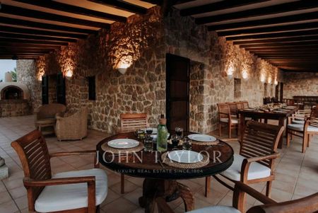 Luxury Villa for rent in San Jose, Balearic Islands - Photo 4