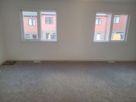 For Lease - 36 Oak Forest Common Crescent, Cambridge, Ontario - Photo 4