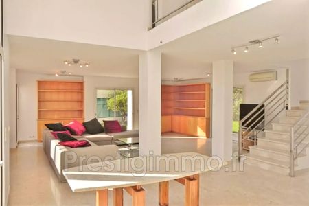 Le Cannet Tres belle villa moderne et récente vue mer 5P de 15 - Photo 2