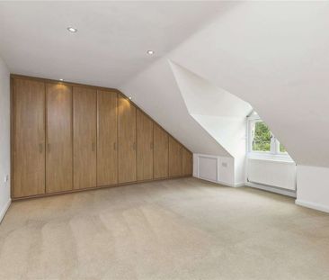 A modern and deceptively spacious detached home near the river and ... - Photo 1