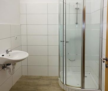 GemÃ¼tliche 2-Zimmerwohnung mit modernem Bad, separater KÃ¼che und ... - Photo 2