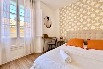 Plaza de Doña Trinidad, Málaga, Andalusia 29007