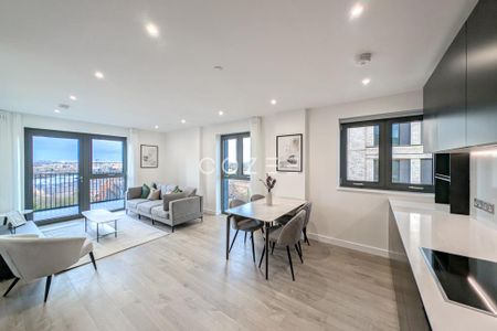 2 bedroom flat to rent - Photo 2