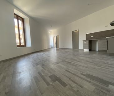 Location Appartement 3 pièces 62m² NIMES 30000 - Photo 2