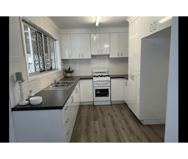 4 Chauvel Court, Boyne Island, Qld 4680 - Photo 4