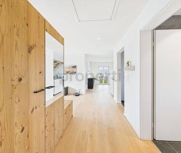 Modern 3.5-room apartment with lake view in Erlenbach ZH - Photo 1