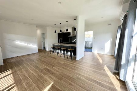 Creekfront, Single Level Family Home!! - Photo 4