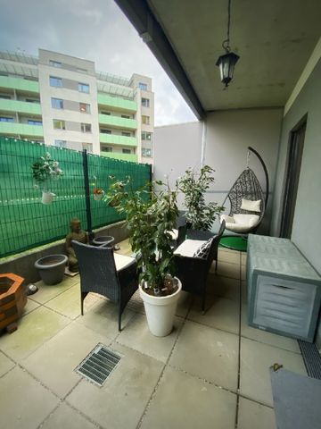 Traumhafte 4-Zimmer Wohnung mit Loggia und Terrasse bei U1 Citygate! - Photo 2