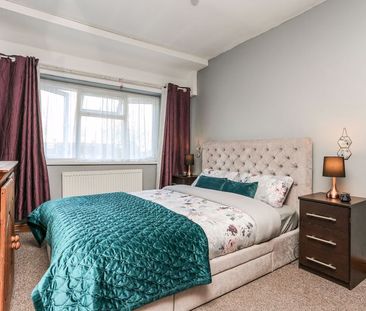 Mead Crescent, Birmingham - Photo 5