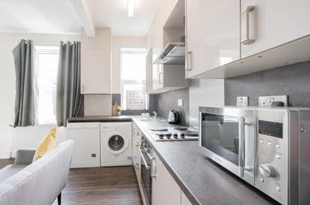 4 bedroom house to rent - Photo 3