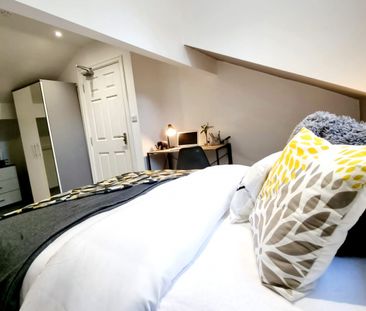 Absolutely Luxurious Brand New en-suite Rooms - Photo 6