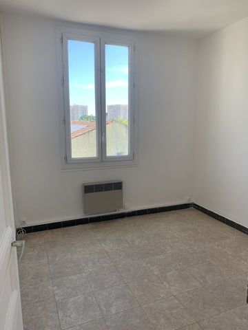 T3 - Photo 2