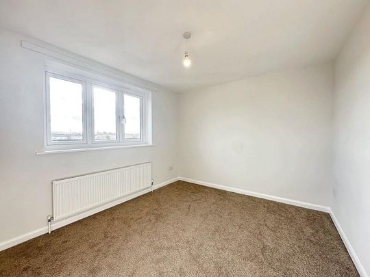 4 bedroom detached house to rent - Photo 1