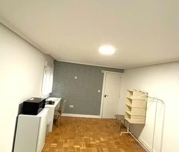 Avenida de Fuenlabrada, Leganés, Community of Madrid 28912 - Photo 2