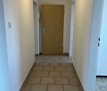 *Erzhausen - Vollständig renovierte 4 Zimmerwohnung in ruhiger Lage* - Photo 2