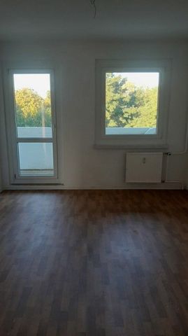 Hier fühlen Sie sich wohl: familienfreundliche 4-Raum-Wohnung! - Photo 4