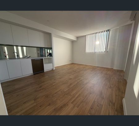 208/10 Carinya Street, Blacktown, NSW 2148 - Photo 4