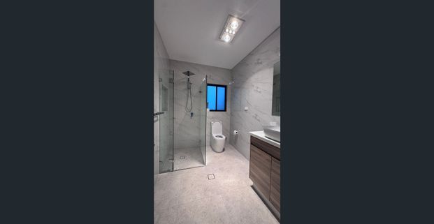 SPACIOUS 2 BRAND NEW GRANNY FLAT!!! - Photo 1