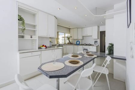 Carrer dAlvaro de Bazan, Valencia, Valencian Community 46010 - Photo 3