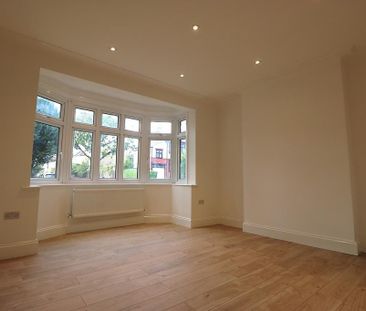 4 bedroom terraced house to rent - Photo 3