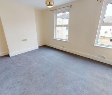 2 bedroom terraced house to rent - Photo 6