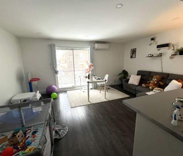 3 1/2 non meublé St-Henri 5mn marche métro - Photo 2