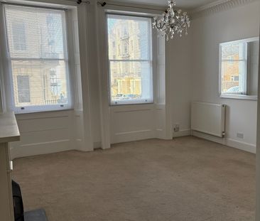 2 Bed Flat, Chesham Road, BN2 - Photo 5