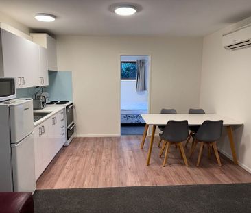 2 Bedroom Unit - Walking distance to town - Photo 4