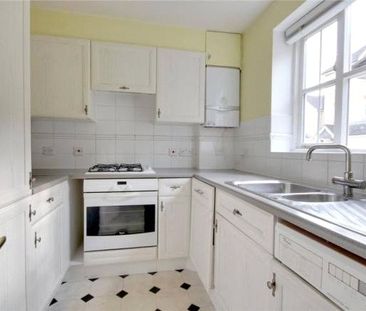 Nightingale Shott, Egham, Surrey, TW20 9SX - Photo 3