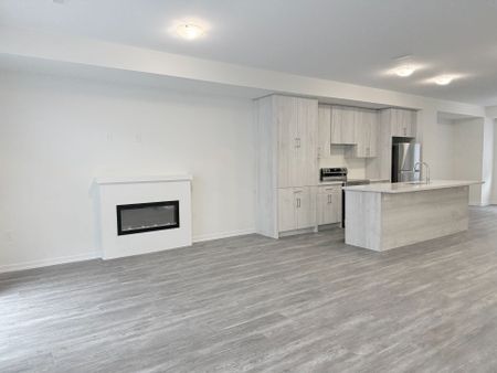 For Lease - 12 Kingbird Common, Cambridge, Ontario - Photo 3