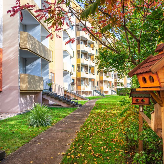 Albert-Funk-Straße 90 - Photo 1