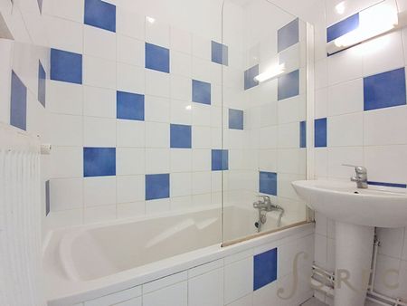 Location Appartement 3 pièces 56m² JOEUF 54240 - Photo 2