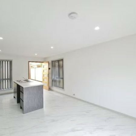 MODERN GRANNY FLAT IN BOSSLEY PARK! - Photo 4