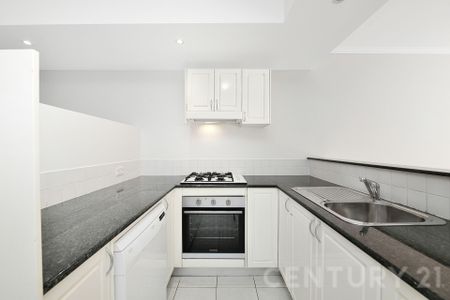 Foreshore Location&comma; Large One-Bed Style Studio - Photo 2